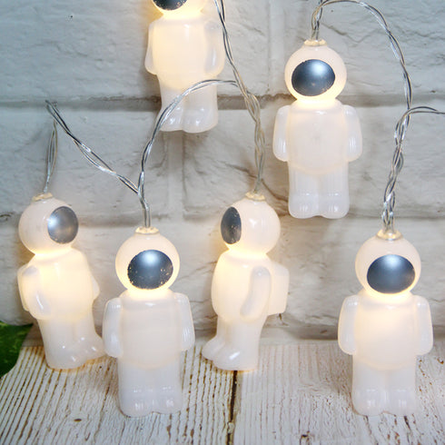 "SILICONE PLASTIC SPACEMEN", 10LED ΛΑΜΠΑ ΣΕΙΡΑ ΜΠΑΤ(2xAA) ΘΕΡΜ ΛΕΥΚ IP20 135+30cm ΔΙΑΦ ΚΑΛΩΔ ΤΡΟΦ X05101110