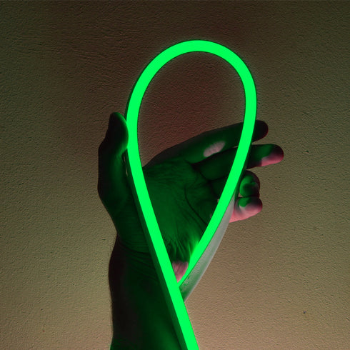 100LED/M LIGHT TUBE NEON GREEN ST. SINGLE SIDE 50m IP44 1.5m CAL+3 SETS OF PLUG-INS & CAPS