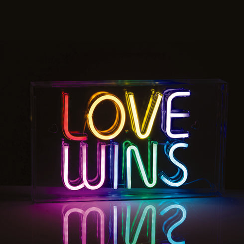 LOVE WINS 120 NEON LED ΛΑΜΠ USB ΚΑΛ 2m ΠΟΛΥΧΡΩΜΑ IP20 31*4,6*19cm 2m ΚΑΛ X131203718