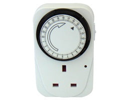 SOCKET TIMER ANALOG DATE.UK TE-2E HGI